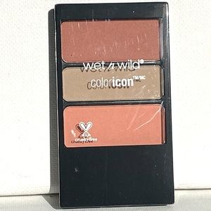 🔥5/$25🔥Wet n Wild Coloricon Eyeshadow Quad - Peach Tan